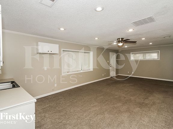 2nd image of 4490 Helene Rd