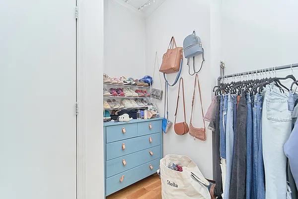 Rented by Living New York | media 8