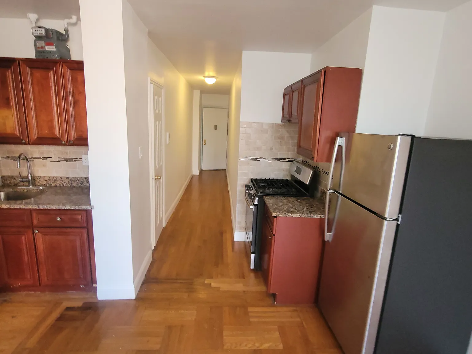 1 bed, 650 sqft, $1,935 — Photo 3