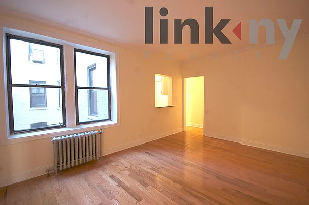 Rented by Link NY Realty | media 23