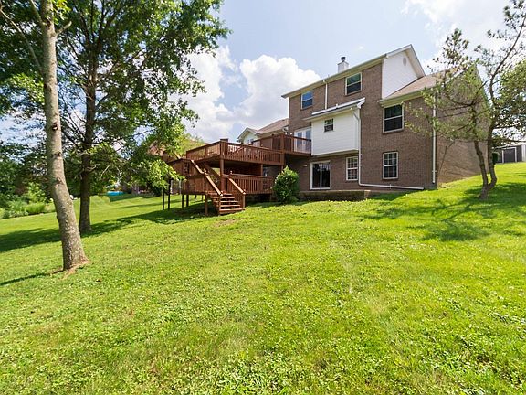 3rd image of 929 Turnberry Dr