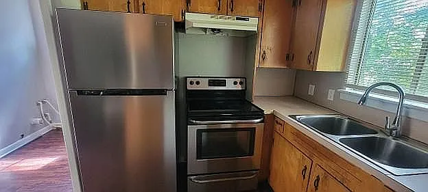 3 bed, 1120 sqft, $1,395 — Photo 3