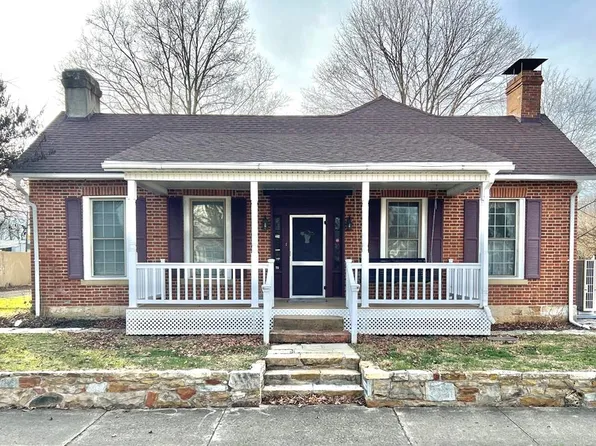 207 N Quarry St, Bainbridge, OH 45612