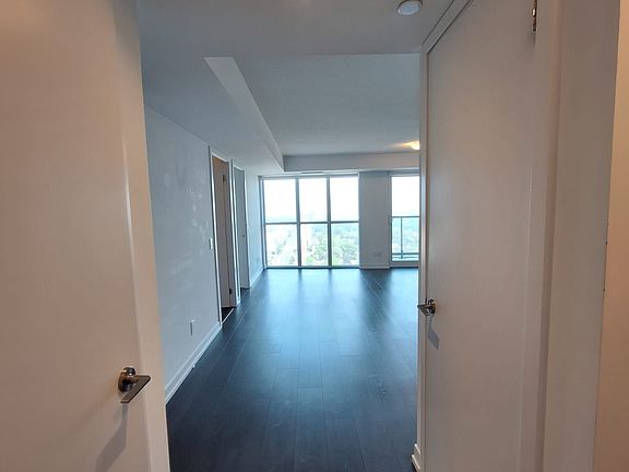 4th image of 125 Redpath Ave #2811