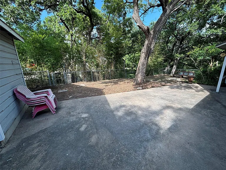 807 Bouldin Ave — Photo 16