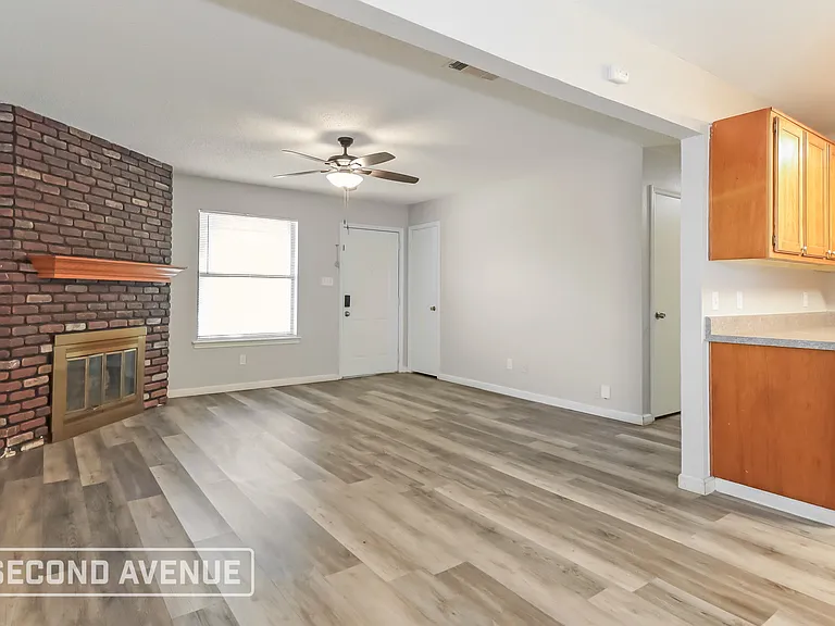 622 Martingale Dr — Photo 5