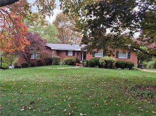 3816 Hilltop Dr, Gibsonia, PA 15044