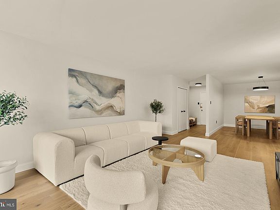4th image of 3001 Veazey Ter NW APT 709