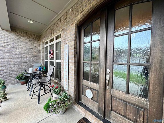 3rd image of 3020 Chimney Cove Cir