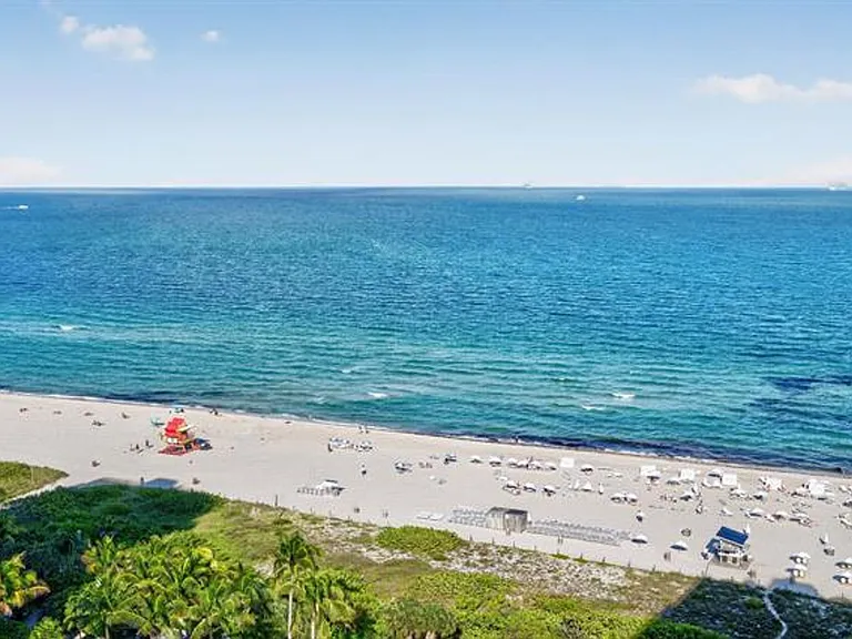 2301 Collins Ave #Penthouse 14 — Photo 32