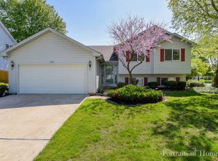 100 N Vincent Dr, Bolingbrook, IL 60490