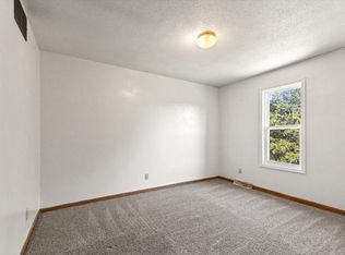 101 Ventura Ave APT 12, Jefferson City, MO 65109