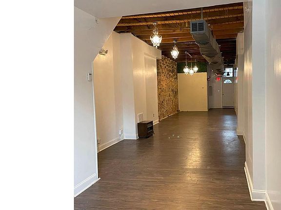 5th image of 1110 Cathedral St