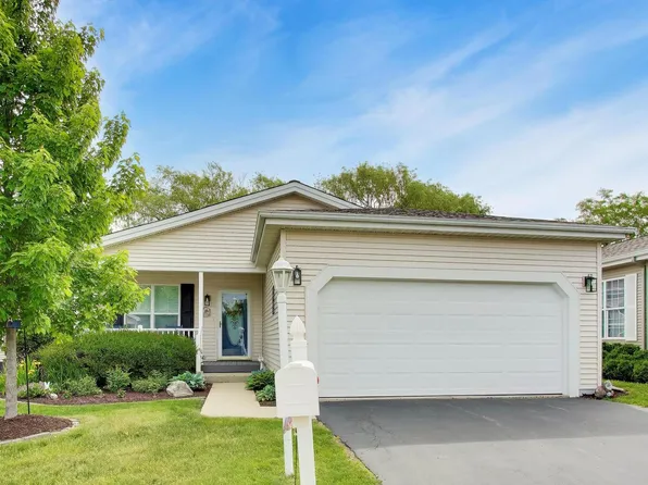 3407 Stretch Run Rd, Grayslake, IL 60030