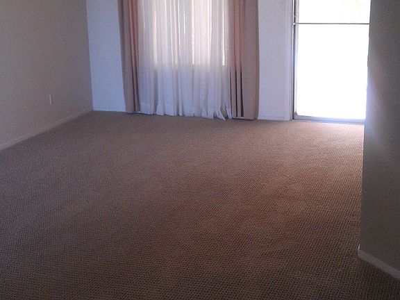 5th image of 1033 Blue Lantern Dr