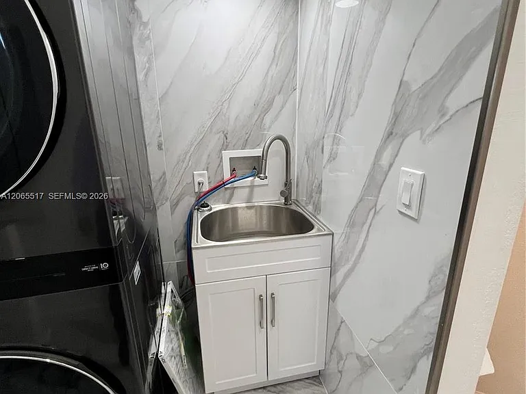 11370 SW 254th Ter #11370 — Photo 10