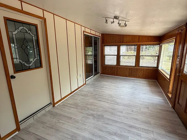 1001 Traci Dr — Photo 4