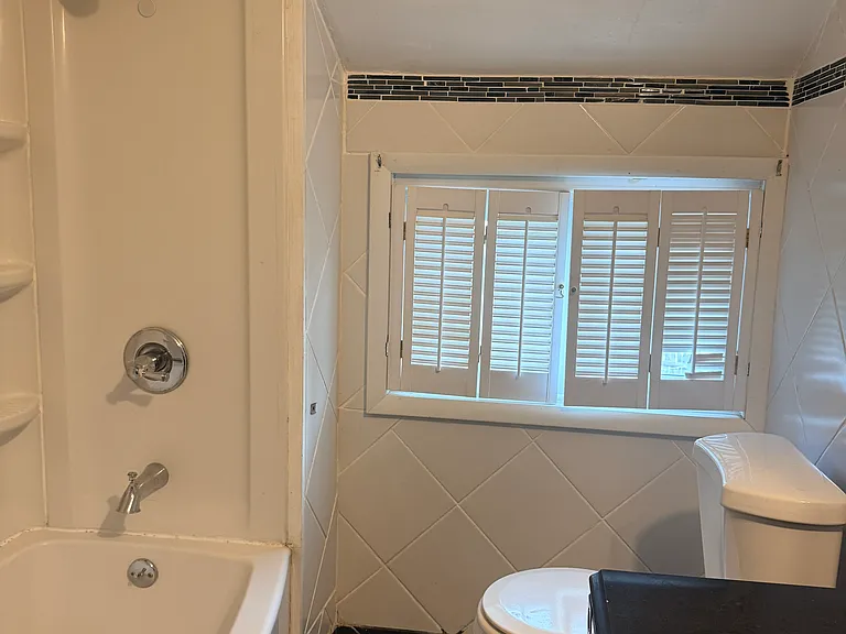 786 New Scotland Ave — Photo 12