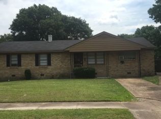 1694 S Perkins Rd, Memphis, TN 38117