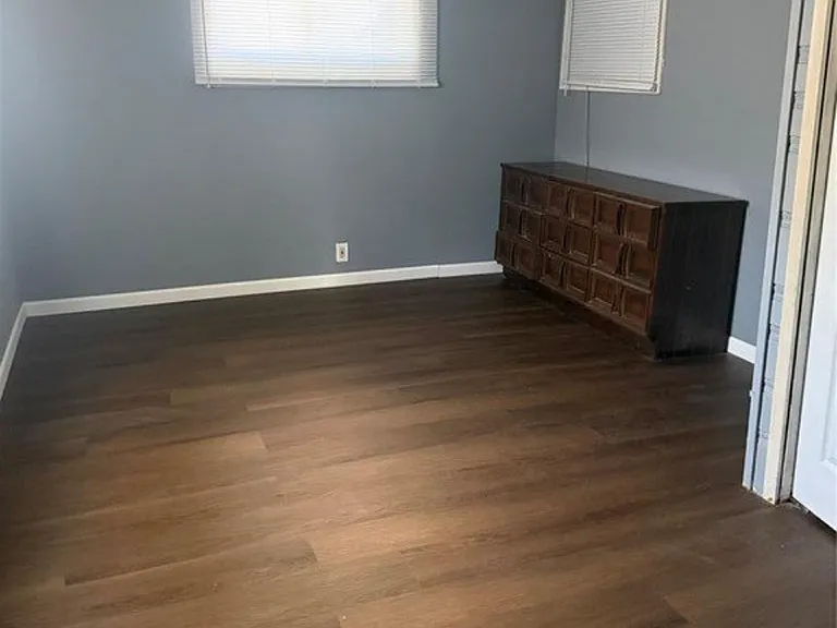 933 Myrtle Ave — Photo 19