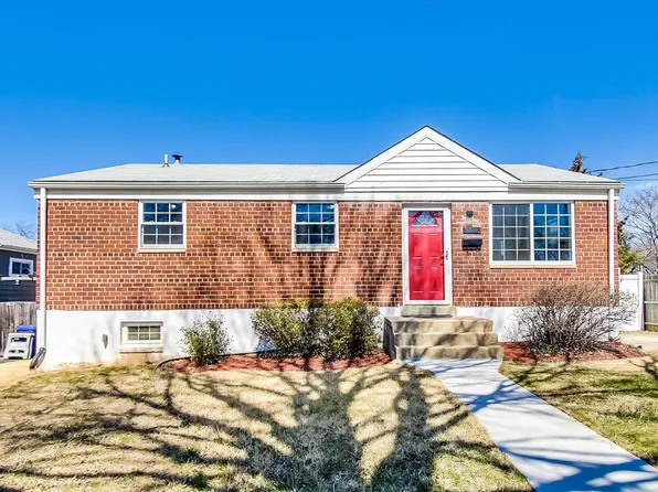 4617 Creek Shore Dr, Rockville, MD 20852