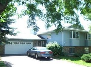 5574 Brickstone Ct, Shoreview, MN 55126