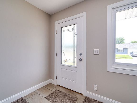 4th image of 1308 Fyffe Ave