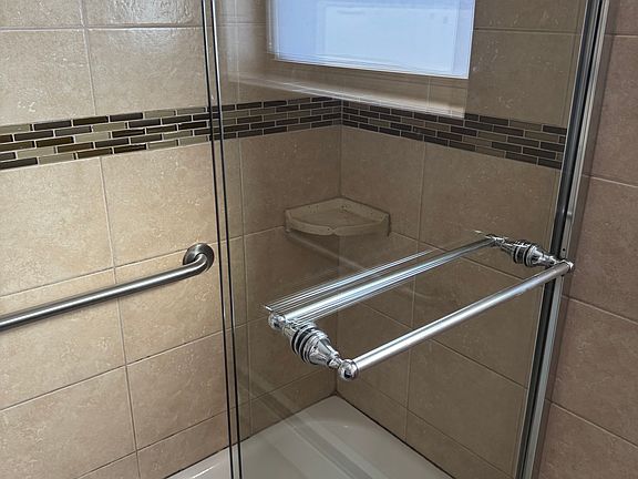 5th image of 3700 N Harlem Ave #2