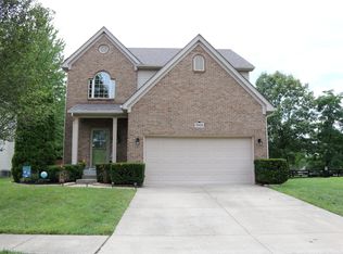 10424 Leven Blvd, Louisville, KY 40229