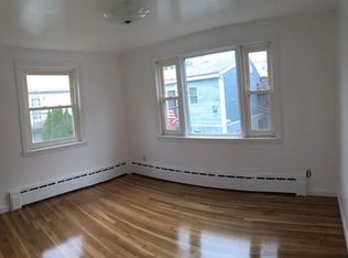 560 Washington Ave #2, Chelsea, MA 02150