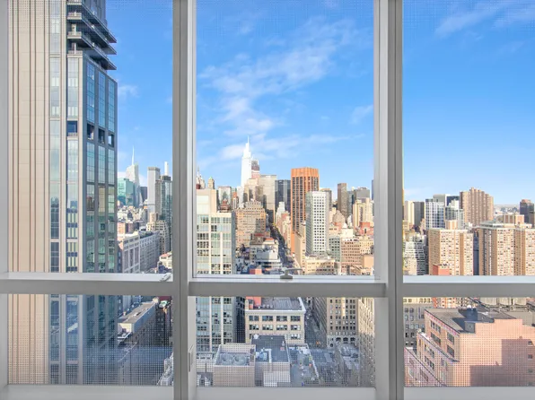 400 Park Avenue South image 2 of 26