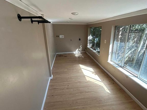 3rd image of 60 Temple St