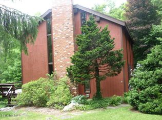 445 Beech Tree Ln, Becket, MA 01223