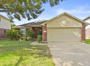 9230 Eaglewood Spring Dr, Houston, TX 77083