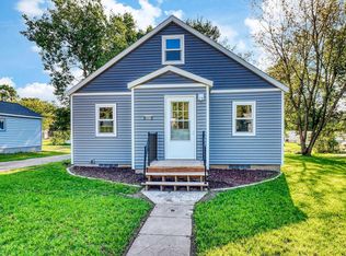 409 3rd St NW, Pelican Rapids, MN 56572