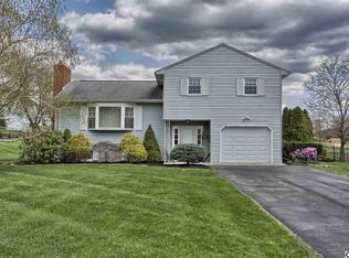 217 Lawrence Dr, Harrisburg, PA 17112