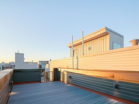 Private Rooftop Deck