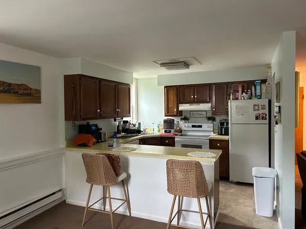 826 Route 203 #2, Chatham, NY 12037