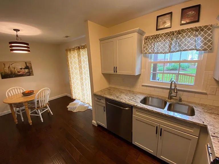 8848 Eager Rd — Photo 18