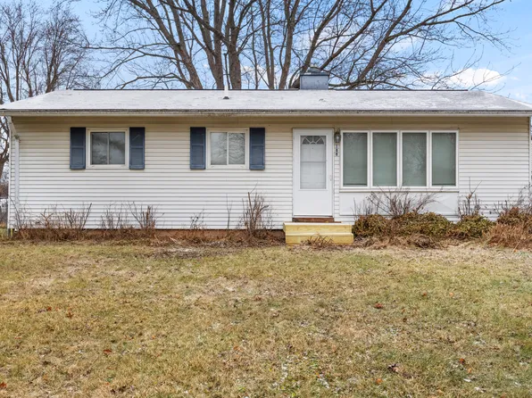 188 Hollybrook Rd, Rochester, NY 14623