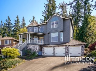 14475 SE Summit Ct, Clackamas, OR 97015