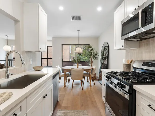 5322 Colodny Dr Unit 5, Agoura Hills, CA 91301