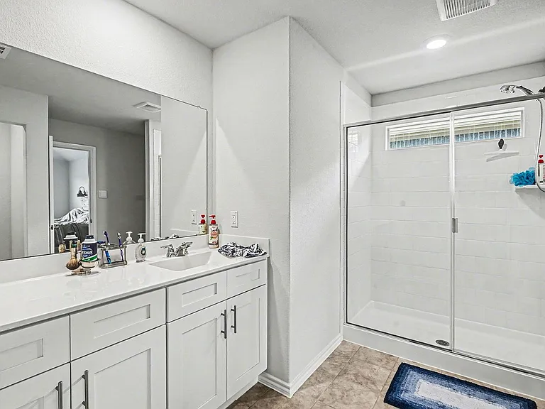 513 Bronze Cir W — Photo 16