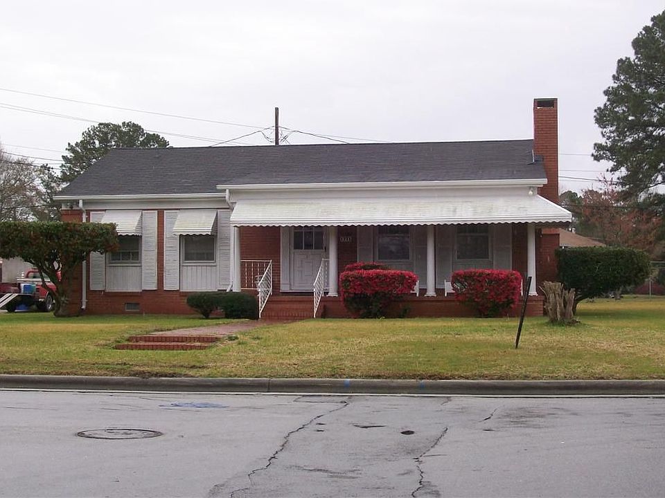 2nd image of 1711 Washington St