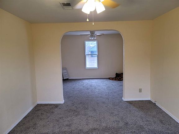4th image of 1151 E Cypress Ave