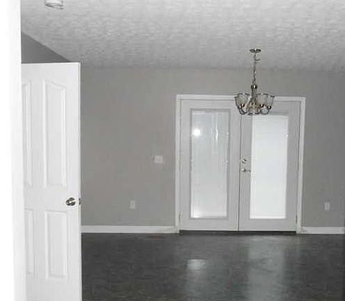 4th image of 215 Village West Dr