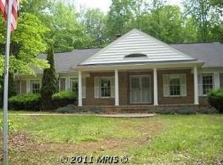 2 Abel Dr, Fredericksburg, VA 22406