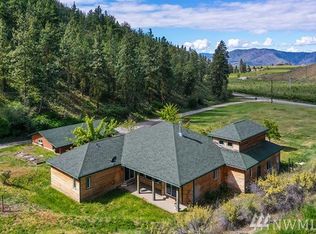 950 Purtteman Gulch Rd, Chelan, WA 98816