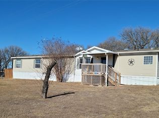 2901 Rolling Oaks Dr, Cleburne, TX 76031
