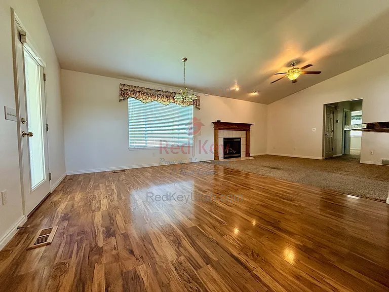 1602 Breeze Dr, Lake Point, UT_05042026